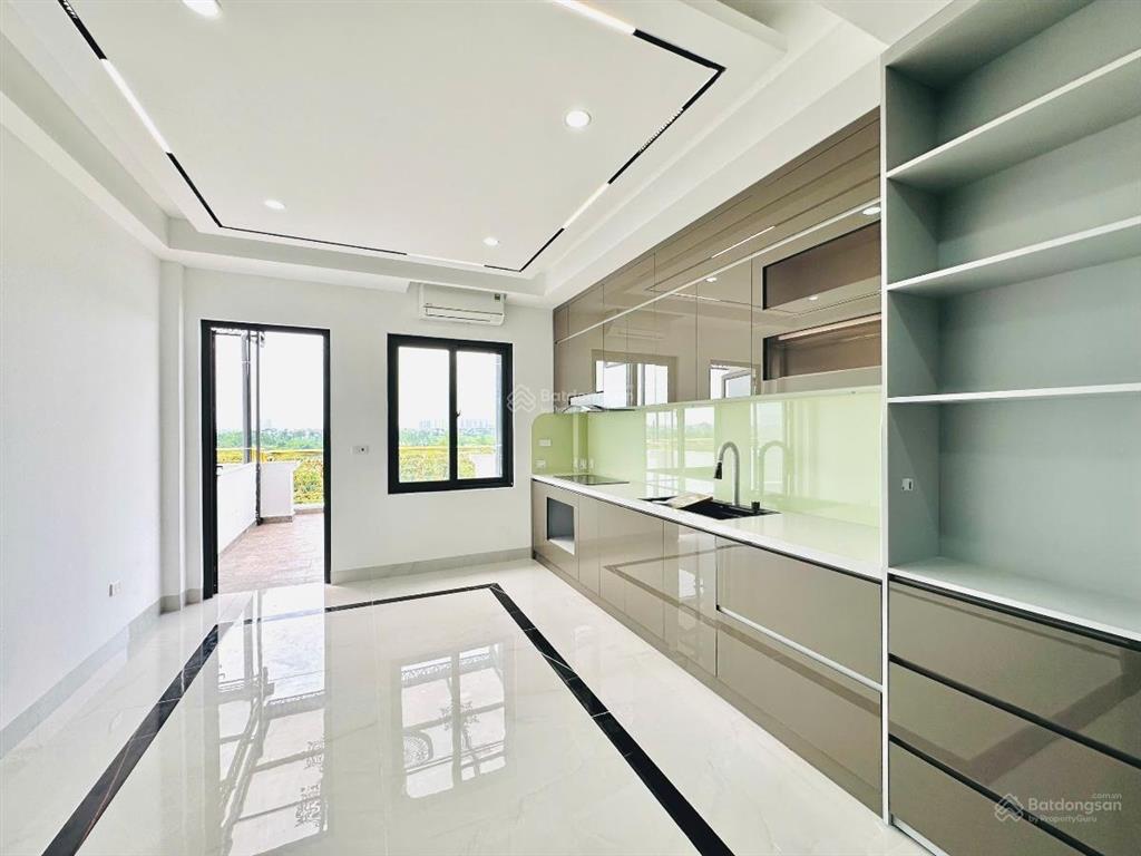 Duy nhất! nhà mới kính koong vũ ngọc phan, thang máy nhập khẩu, 50m ra ô tô tránh, khu dân trí cao