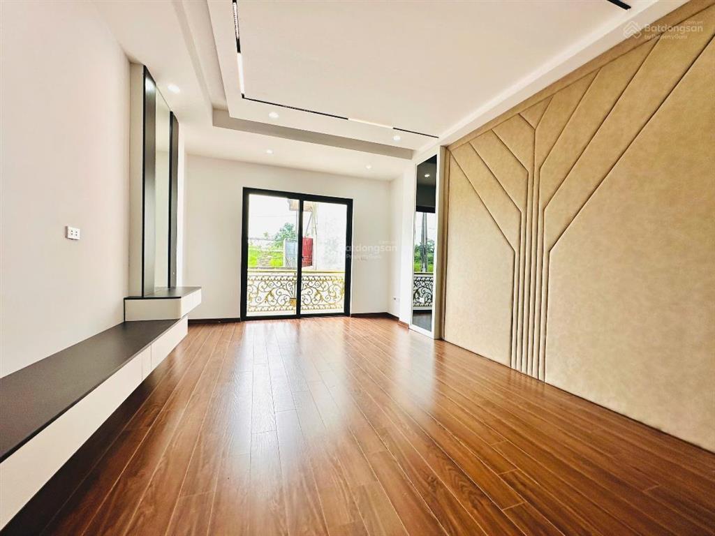 Duy nhất! nhà mới kính koong vũ ngọc phan, thang máy nhập khẩu, 50m ra ô tô tránh, khu dân trí cao