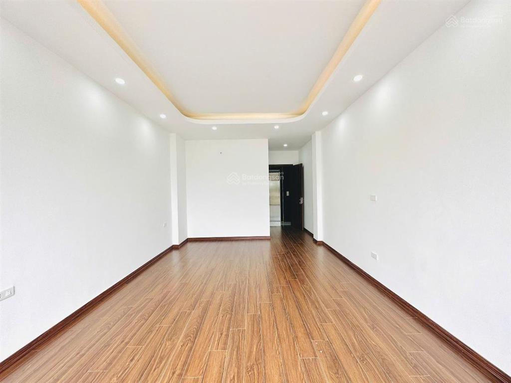 Duy nhất! nhà mới kính koong vũ ngọc phan, thang máy nhập khẩu, 50m ra ô tô tránh, khu dân trí cao