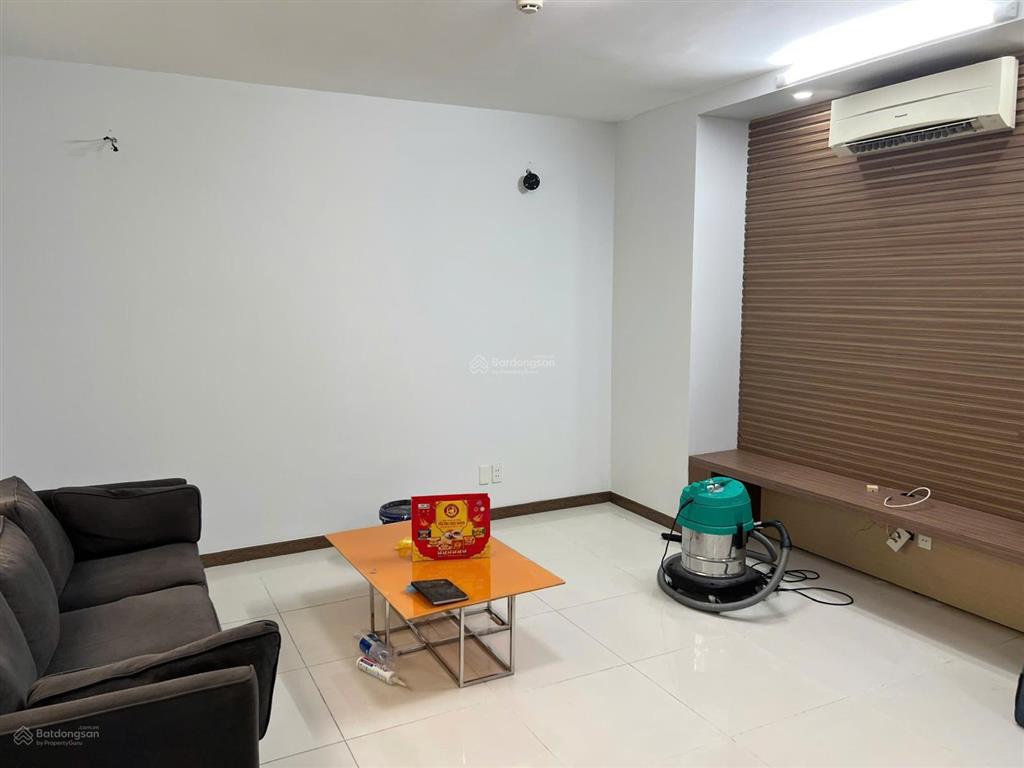 Bán căn hộ hoàng tháp plaza, 4,95 tỷ, 100m2, 3pn + 2wc, ở bình chánh, hcm. quang 0934 131 ***