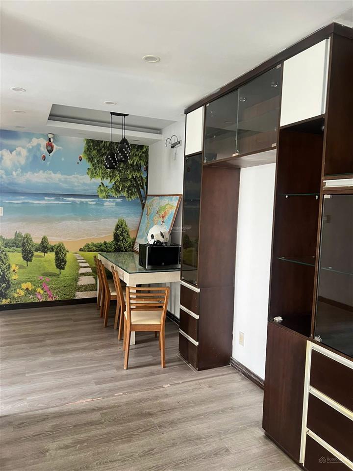 Bán cc 3pn, 2wc, 115m2 tại hoàng tháp plaza đã có sổ, 5,7 tỷ, bình hưng, bình chánh. 0934 131 ***.