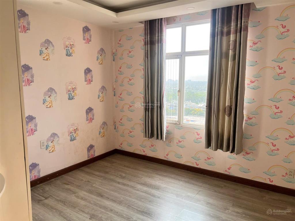 Bán cc 3pn, 2wc, 115m2 tại hoàng tháp plaza đã có sổ, 5,7 tỷ, bình hưng, bình chánh. 0934 131 ***.