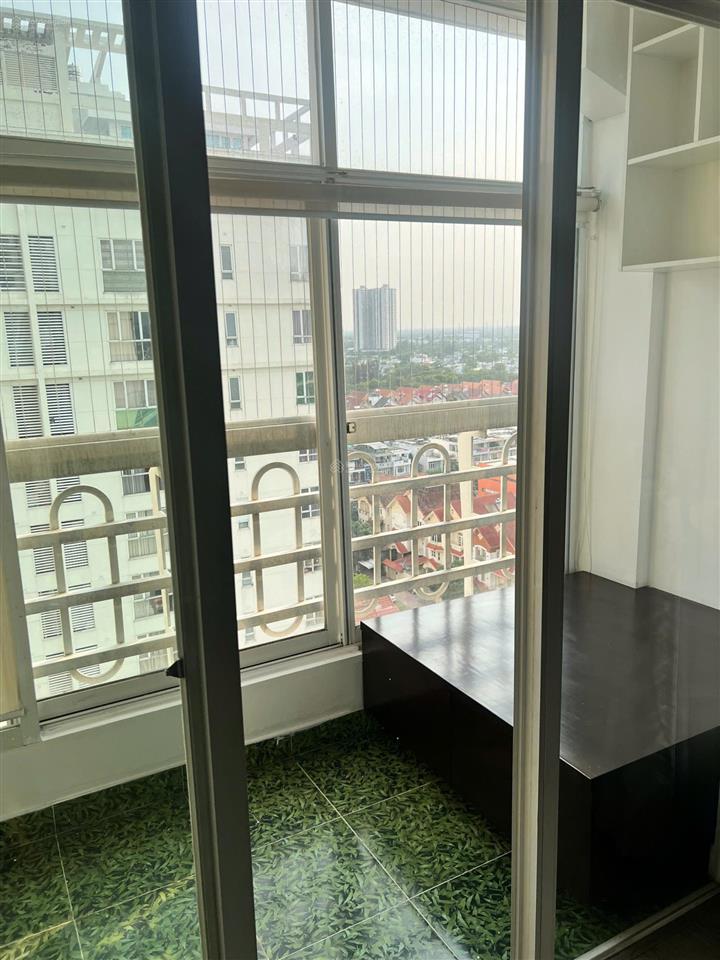 Bán cc 3pn, 2wc, 115m2 tại hoàng tháp plaza đã có sổ, 5,7 tỷ, bình hưng, bình chánh. 0934 131 ***.