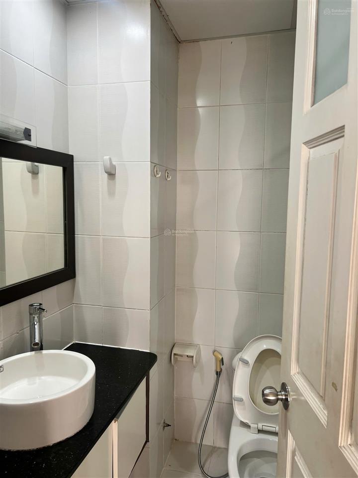 Bán cc 3pn, 2wc, 115m2 tại hoàng tháp plaza đã có sổ, 5,7 tỷ, bình hưng, bình chánh. 0934 131 ***.