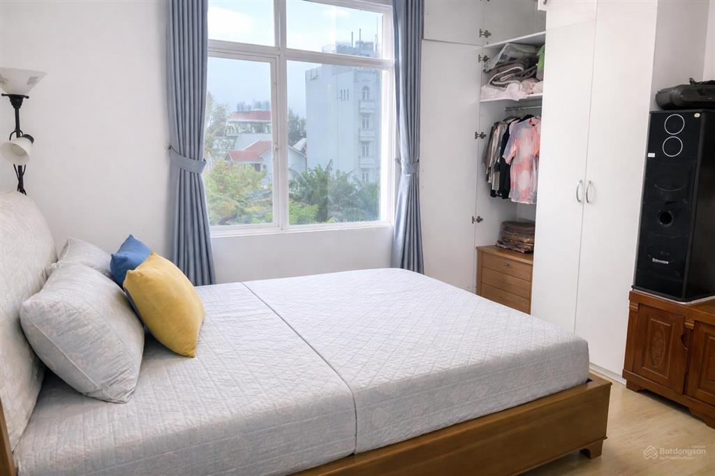 Bán căn hộ hoàng tháp plaza, 5,2 tỷ, 100m2, 3pn, 2wc, ban công view đường 9a. 0934 131 ***