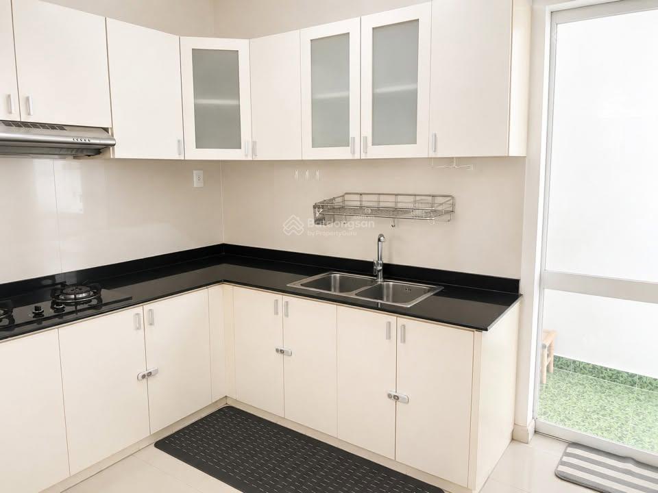 Cho thuê cc 3pn, 2wc, 12 triệu, 110m2 tại chung cư sinh lợi, bình hưng. 0934 131 *** quang