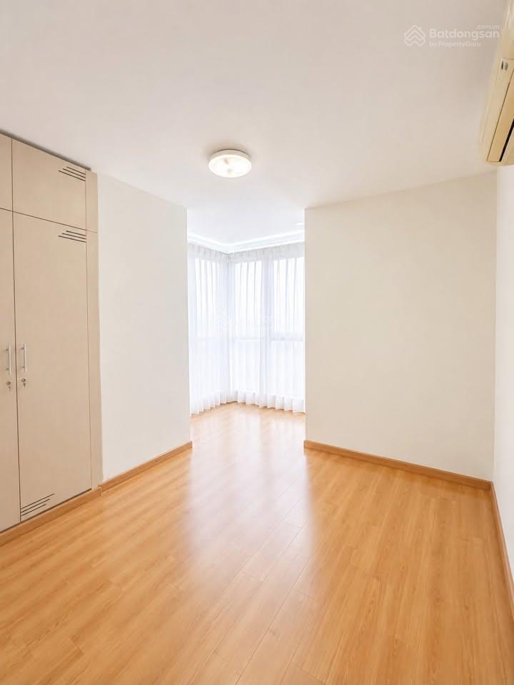 Cho thuê cc 3pn, 2wc, 12 triệu, 110m2 tại chung cư sinh lợi, bình hưng. 0934 131 *** quang