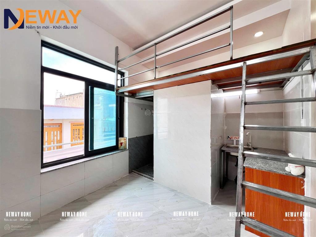 Phòng trọ gác cửa sổ mới xây ngay aeon tân phú sơn kỳ thang máy
