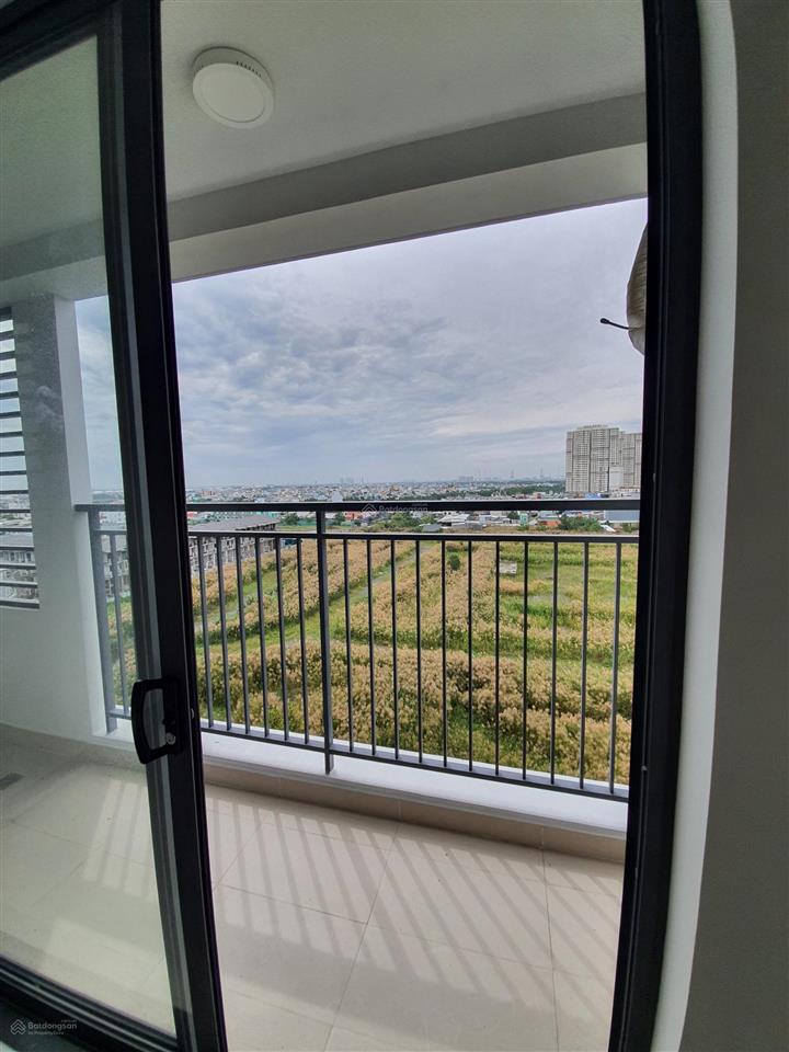Siêu phẩm bán gấp q7 boulevard 2pn 1wc view sông hướng bắc, tầng cao vừa yên tĩnh