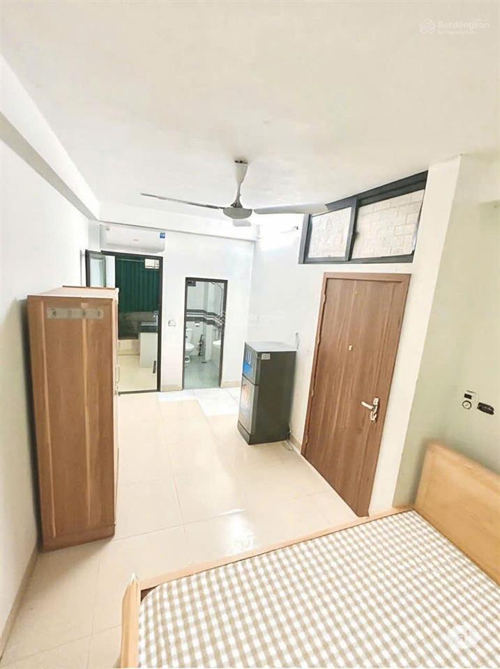 Bán gấp tòa ccmn triều khúc, dt 81m2, 6 tầng, 15 phòng kk thu 65tr/tháng lô góc 2 mặt 15,5 tỷ