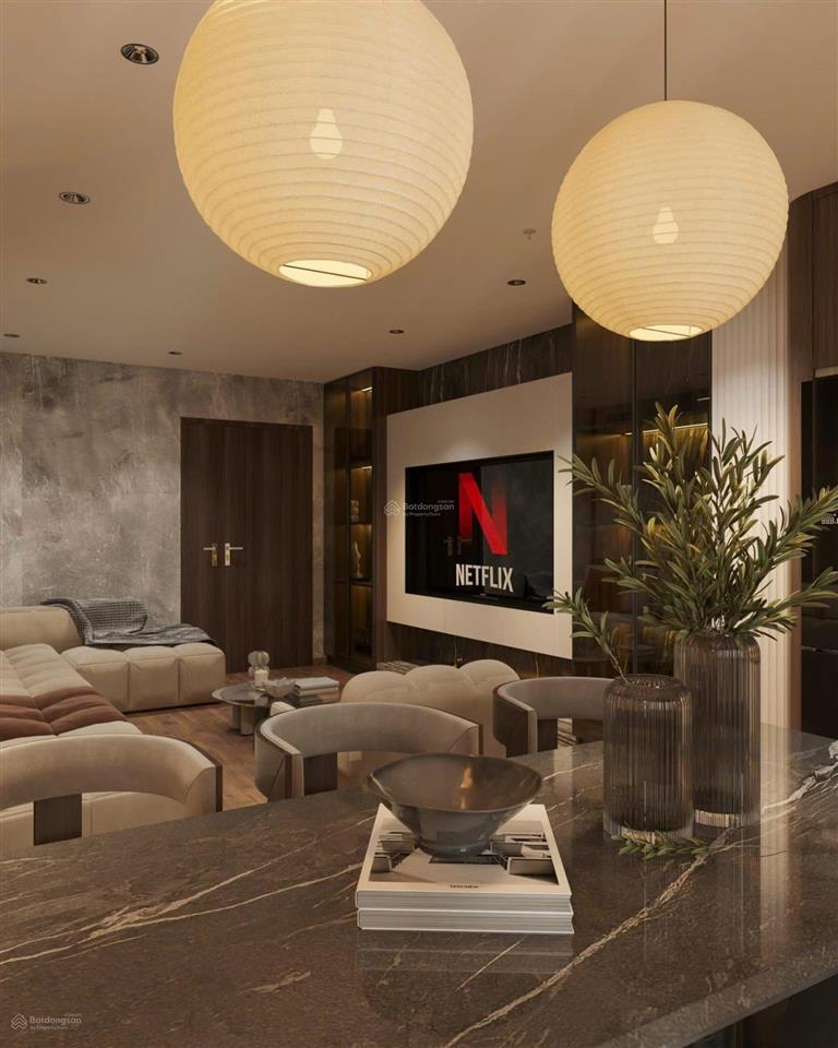 Chính chủ bán gấp căn nhà 6 tầng, 13 phòng kk 60m2, thang máy tại mỗ lao hà đông giá nhỉnh 15 tỷ