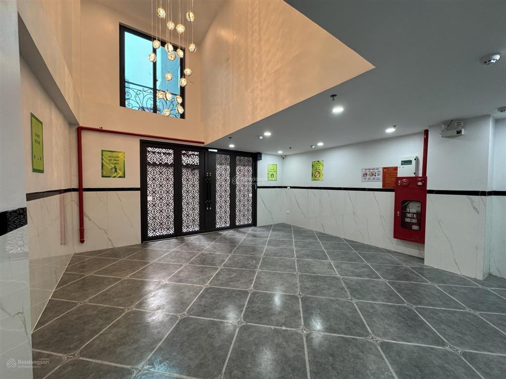 Chính chủ bán gấp căn nhà 6 tầng, 13 phòng kk 60m2, thang máy tại mỗ lao hà đông giá nhỉnh 15 tỷ