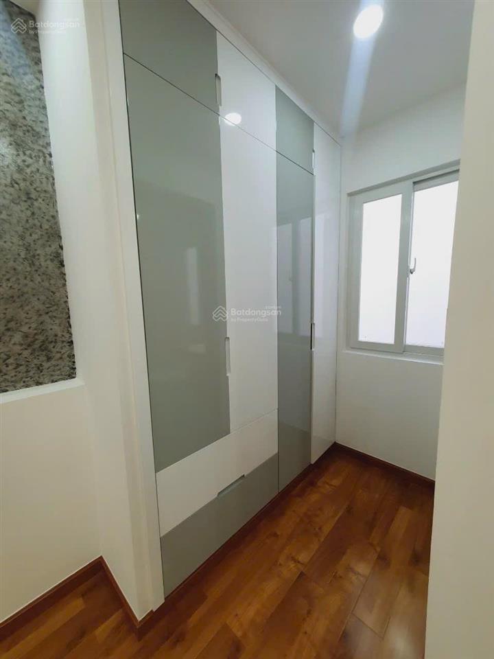 Nhà mt kd  đường nguyễn văn công gv  dt 80m2  5 tầng  9pn  dt 600tr/ năm shr giá 15,6 tỷ tl