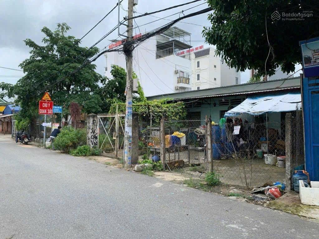 Bán đất mt đường thạnh lộc 49 q 12  dt 7,5 x 17,8  đ nhựa dk, xây chdv  shr  giá 7,8 tỷ tl