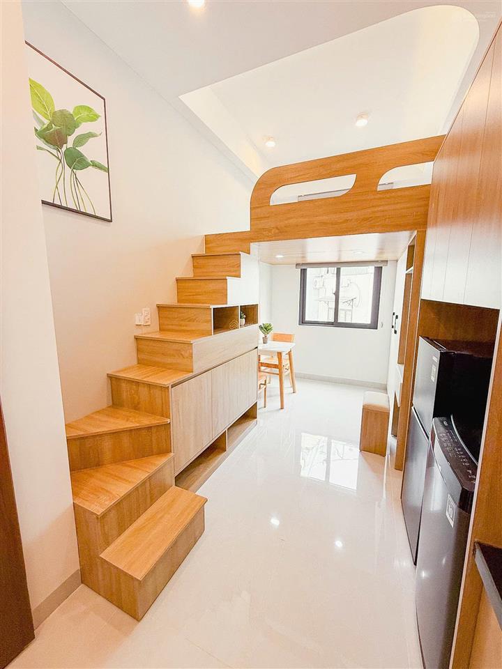 Bán tòa nhà căn hộ dịch vụ 6 tầng ngang 5m dài 21,5m 17 phòng cho thuê dòng tiền ổn định