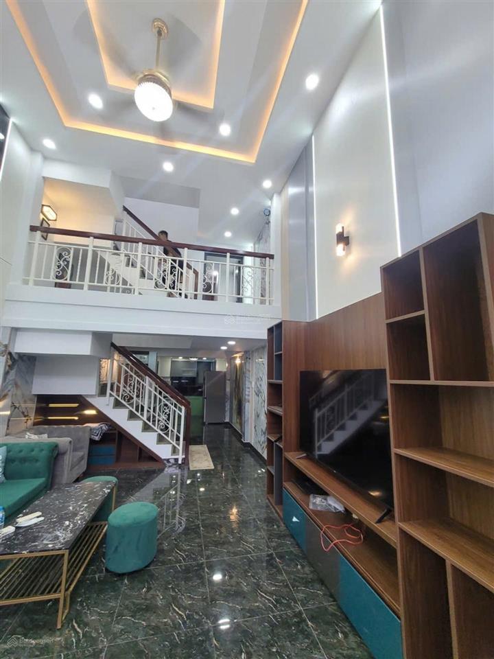 Bán gấp nha sát mt nguyễn oanh gv  dtsd 150m2  3 tầng 3 pn hxh sổ hồng riêng giá chỉ 6,6 tỷ tl