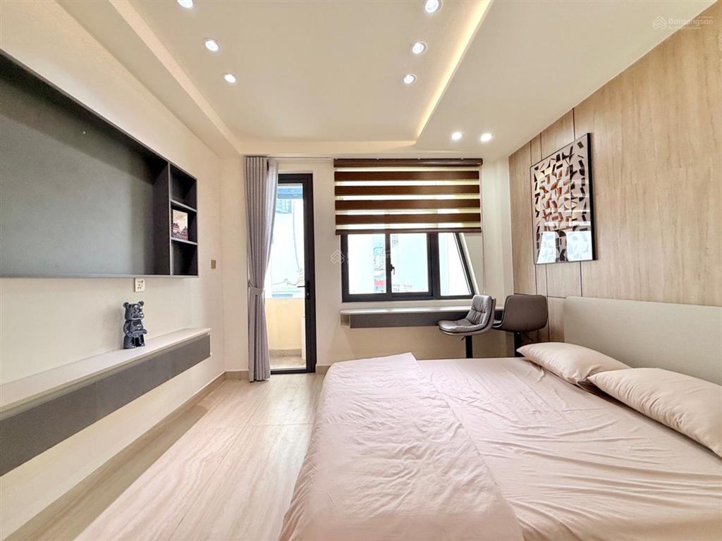 Nhà 3 tầng tt đường phan văn trị gv  dtsd 105m2  30m ra mt  shr  giá 6,55 tỷ tl