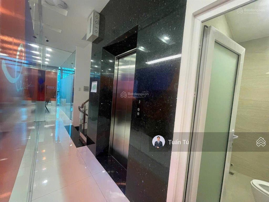 Tòa nhà mặt tiền trường sa, hầm 7 tầng, sát quận 1, sổ hồng 2023, sẵn hdt 120 trệu, bán gấp