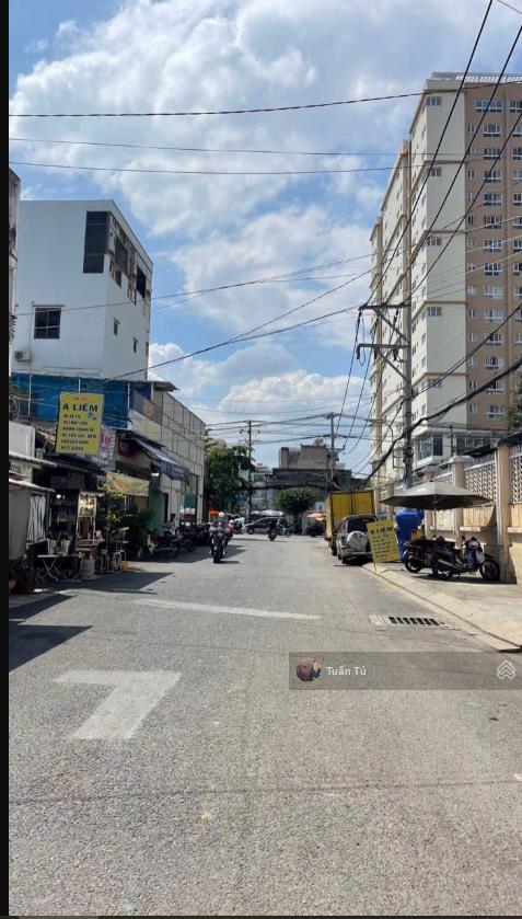 Bán lô đất ngay vincom nguyễn xí, p26, bt, 80m2 (4x20), có gpxd mới 5 tầng, đường 12m, khu đồng bộ