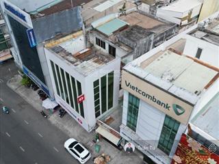 Bán tòa căn hộ dịch vụ cao cấp 31 phòng full dòng tiền ổn định hẻm xe tải xvnt p.26, bình thạnh