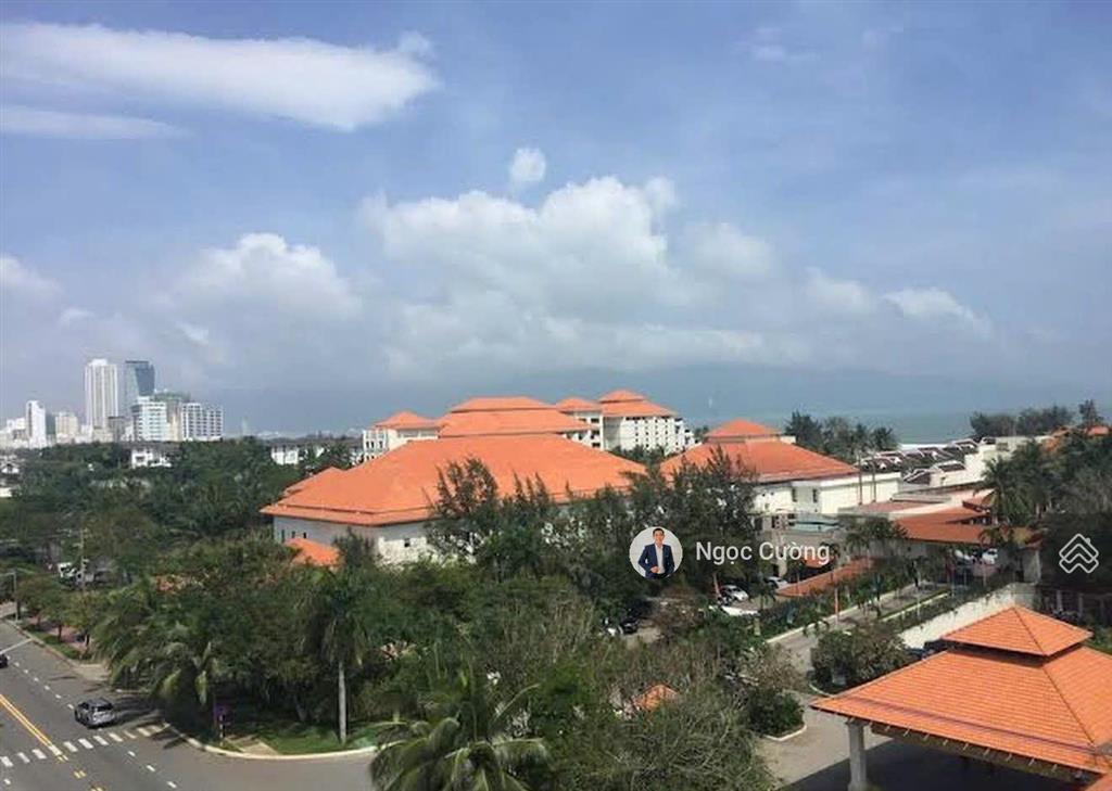 Bán khách sạn 3 mt view biển võ nguyên giáp, dòng tiền 150 tr/th, giá bán 53 tỷ tl  0905 350 ***