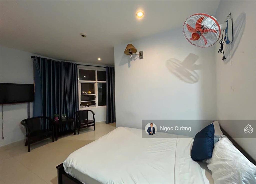 Bán khách sạn 3 mt võ nguyên giáp view trực diện biển mỹ khê, giá bán 60 tỷ tl  0905 350 ***