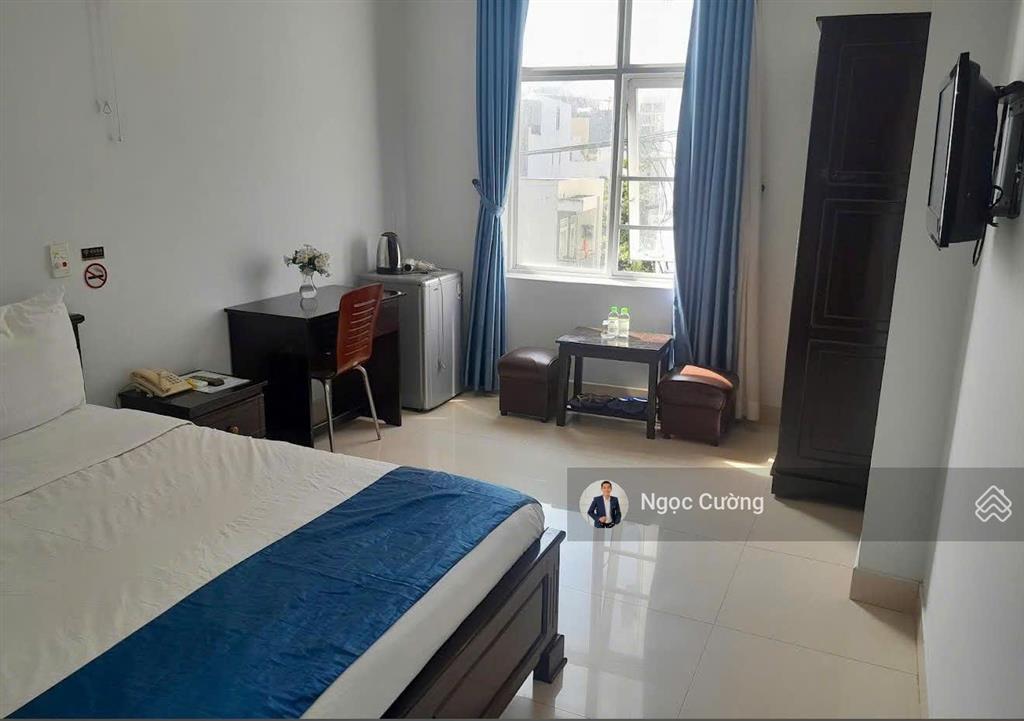 Bán khách sạn 3 mt võ nguyên giáp view trực diện biển mỹ khê, giá bán 60 tỷ tl  0905 350 ***