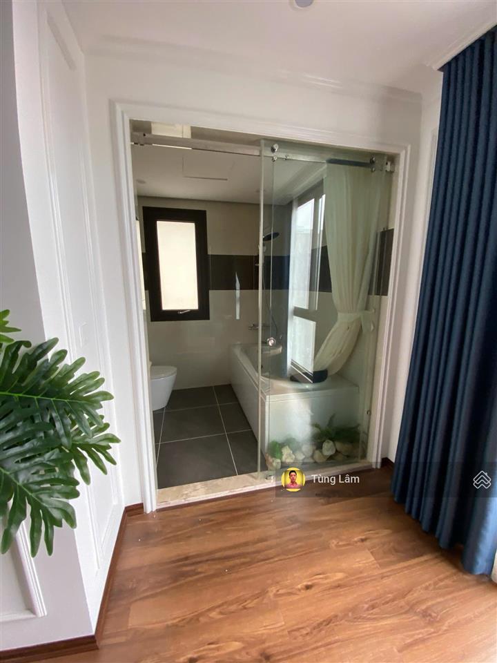 Ảnh thật mặt tiền 18m mp trường chinh. dt 563m2  giá thơm, đất vuông đẹp, có thể bán 1 phần.