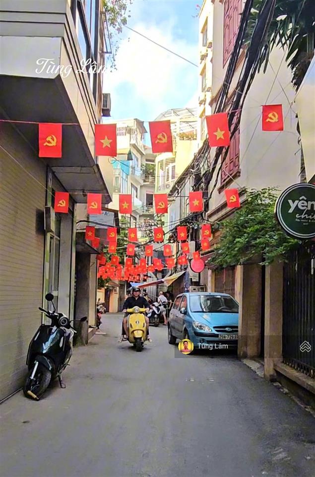 Ảnh thật mặt ngõ 85 xuân thủy. mặt ngõ ô tô  giá hời 269tr/m2, căn góc 2 mặt tiền 9.4m