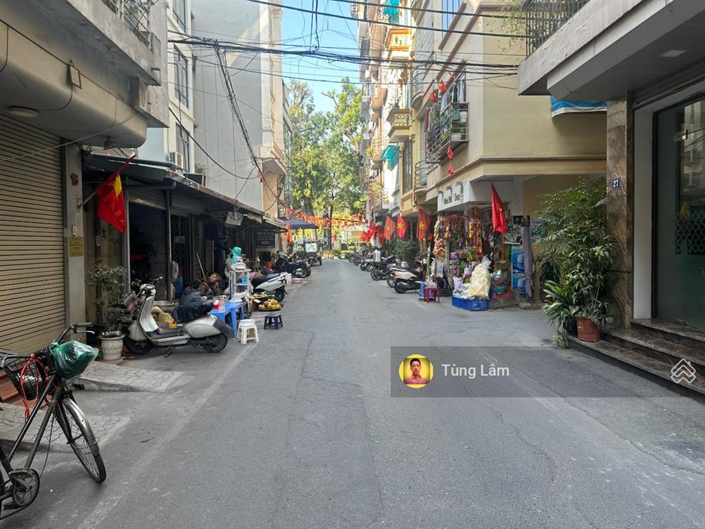 Mặt tiền 11m (woa), 28 điện biên phủ  nguyễn tri phương, ô tô tránh thoải mái
