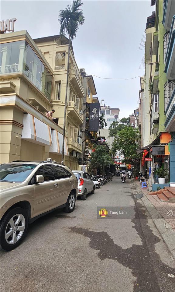 Số 1 ngõ 36 đào tấn. dt 128 m2  mt 11 m  74 tỷ, cho thuê được giá