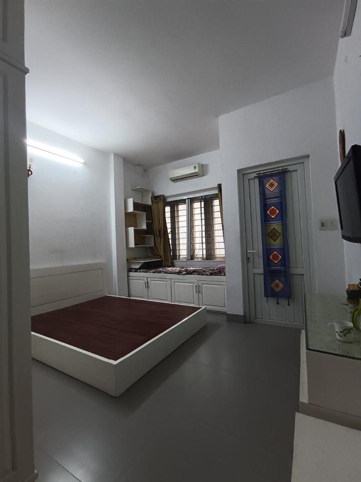 Số 4 ngõ 20 quảng khánh, gần công viên, vườn hoa, nhà hát ngọc trai