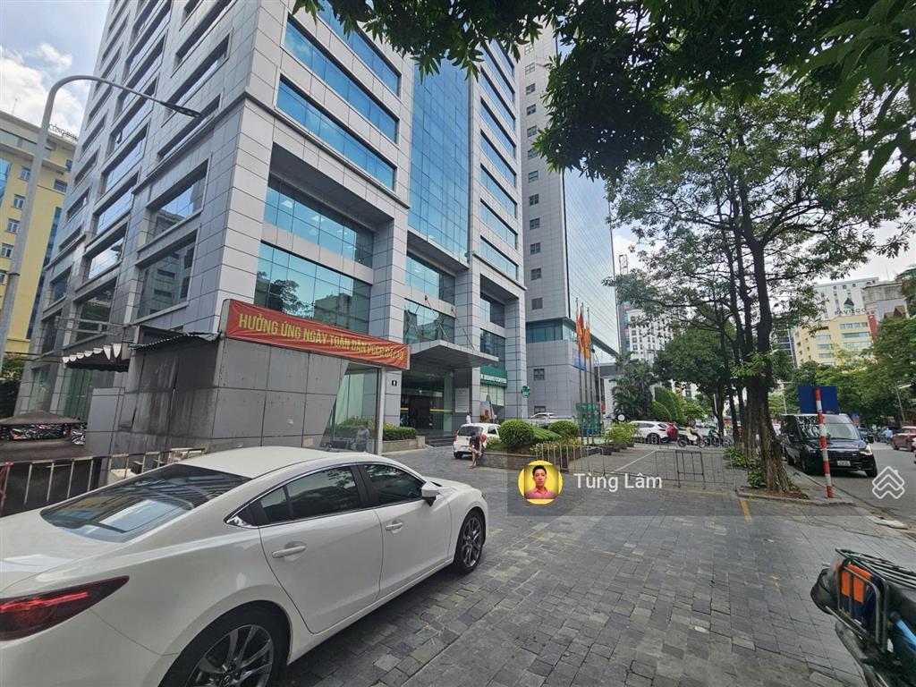 Tòa tháp mặt phố  số 9 duy tân dt 2000m2 x19 tầng, 1300 tỷ, cho thuê được giá