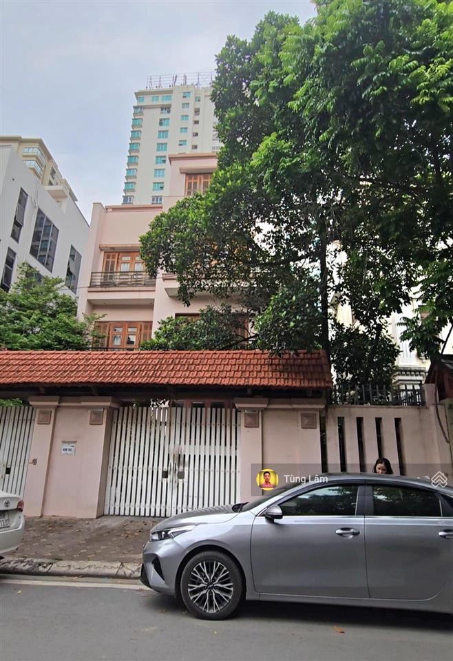 Mặt tiền 14m  bt vip mặt ngõ 2 thành thái, đa dạng ngành nghề