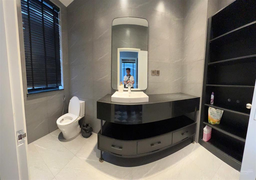 Cho thuê biệt thự diện tích 12x20m, đường đặng thùy trâm, p13, bình thạnh, giá 50 triệu/tháng
