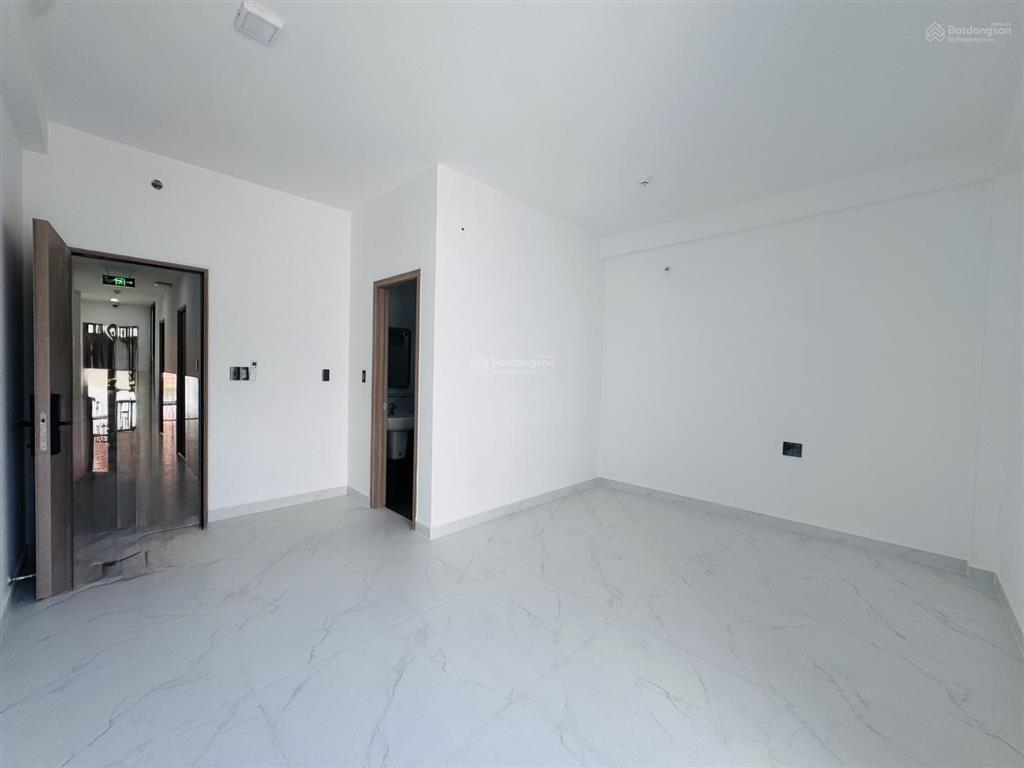 Cho thuê nhà mới đường bình lợi, p13, bình thạnh. dt 5x20m có 4 phòng ngủ. giá 25tr/tháng