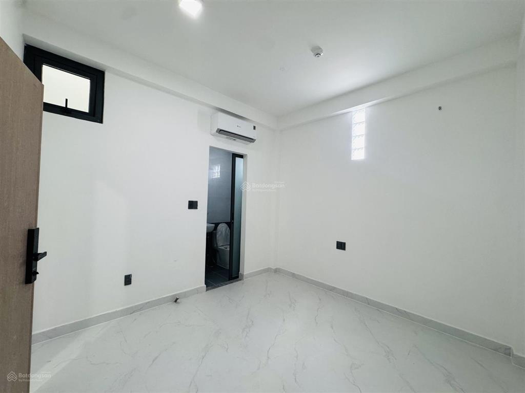 Cho thuê nhà mới đường bình lợi, p13, bình thạnh. dt 5x20m có 4 phòng ngủ. giá 25tr/tháng