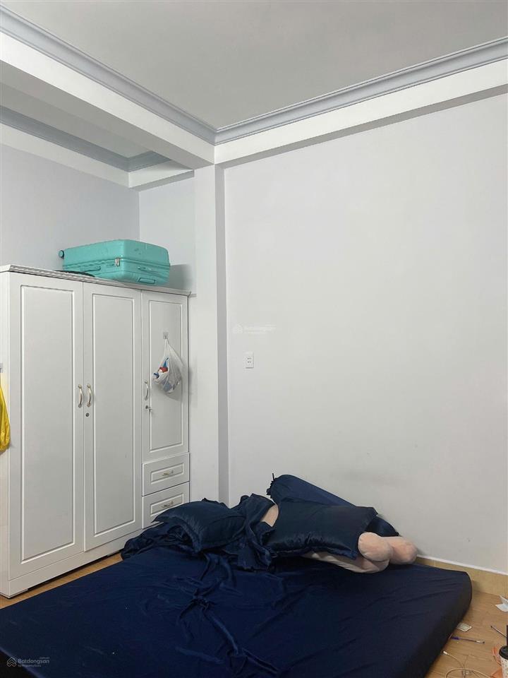 Cho thuê nhà 3 lầu 4 phòng ngủ đường bình lợi, p13, bình thạnh. giá 21tr/tháng.  0933 445 ***