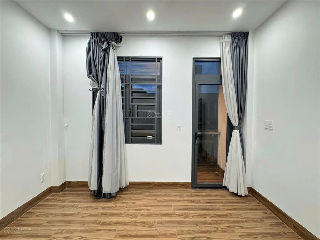 Cho thuê nhà trọ 5pn, 6wc, 9,8 tr/th. 88m2 view đẹp tại đặng thùy trâm, phường 13, quận bình thạnh
