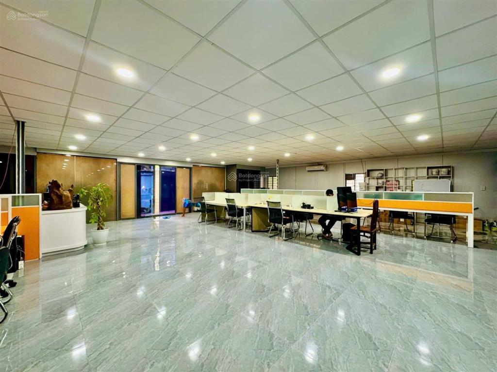 Cho thuê kho đẹp đường đặng thùy trâm, phường 13, bình thạnh. diện tích 400m2. giá 46tr/tháng.