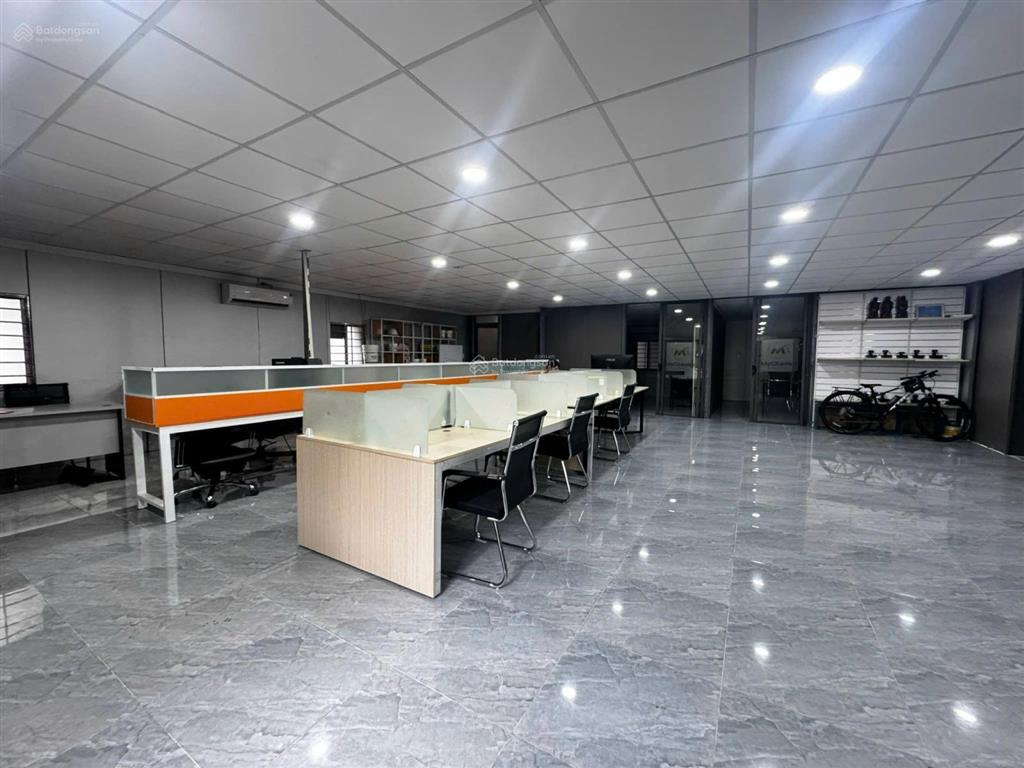 Cho thuê kho đẹp đường đặng thùy trâm, phường 13, bình thạnh. diện tích 400m2. giá 46tr/tháng.