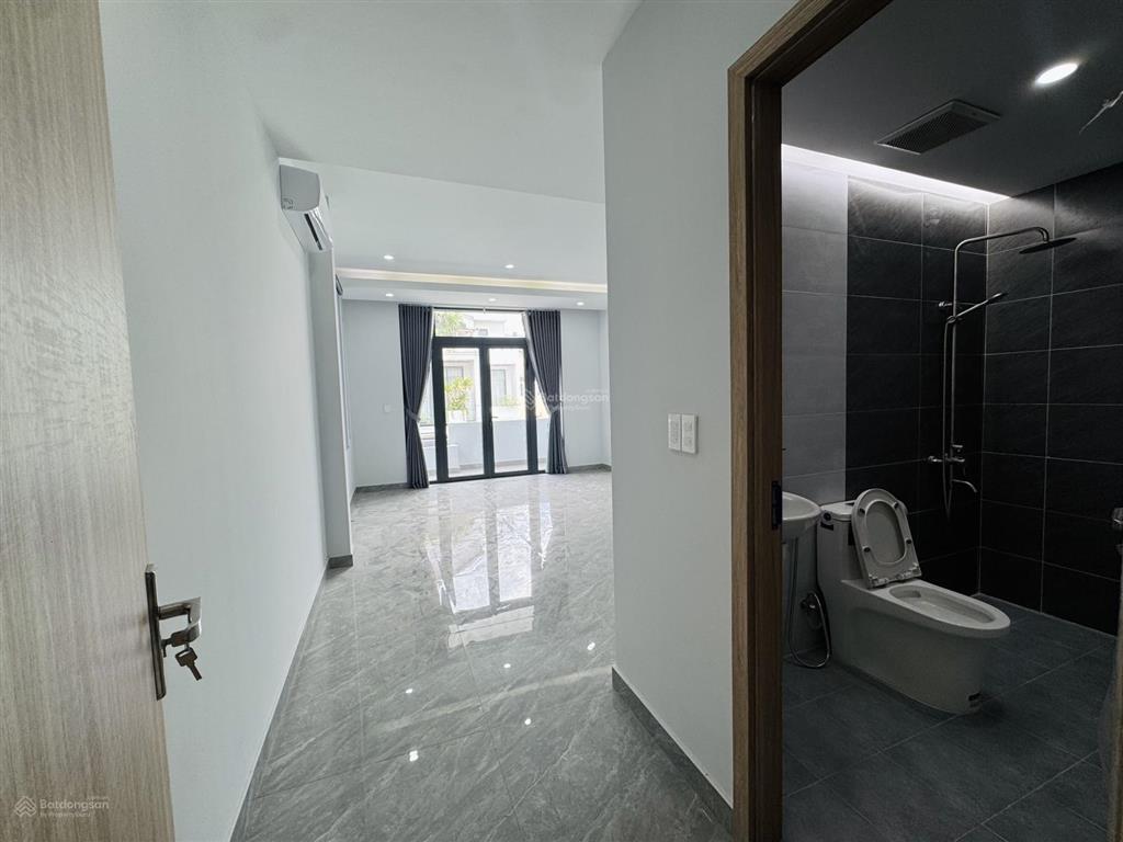 Cho thuê biệt thự đường bình lợi, p.13, bình thạnh. diện tích 7x20m. giá 42tr/tháng.  0933 445 ***