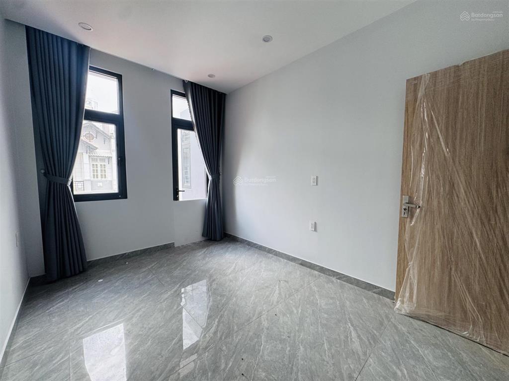 Cho thuê biệt thự đường bình lợi, p.13, bình thạnh. diện tích 7x20m. giá 42tr/tháng.  0933 445 ***