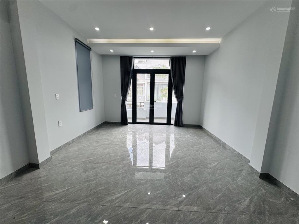 Cho thuê biệt thự đường bình lợi, p.13, bình thạnh. diện tích 7x20m. giá 42tr/tháng.  0933 445 ***