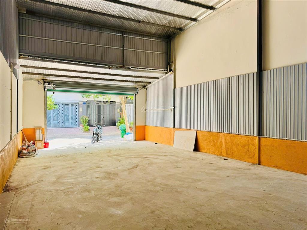 Cho thuê kho đường bình lợi, p13, bình thạnh. dtsd 240m2. giá 19tr/tháng.  0933 445 *** em thành