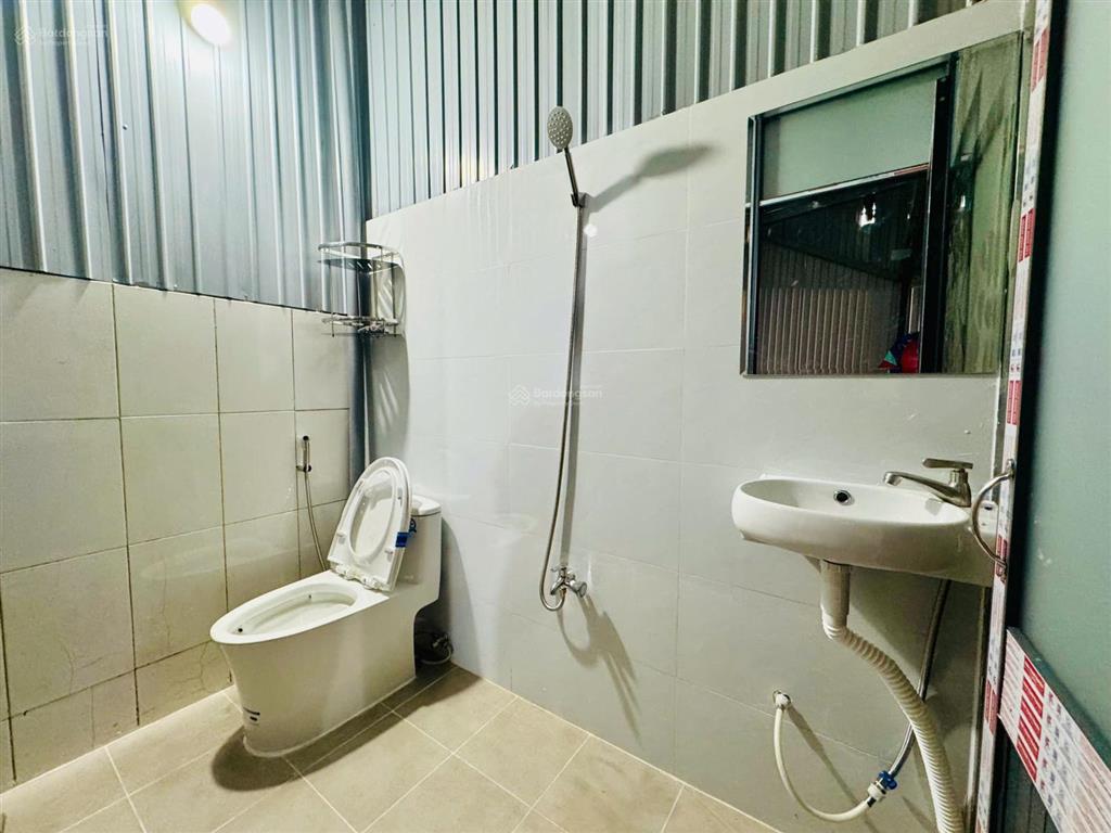 Cho thuê kho đường bình lợi, p13, bình thạnh. dtsd 240m2. giá 19tr/tháng.  0933 445 *** em thành