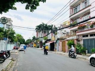 Mặt tiền đường quang trung giáp lê văn việt ngay ngã tư thủ đức, dt 2078m, ngang 27m, chỉ 300 tỷ