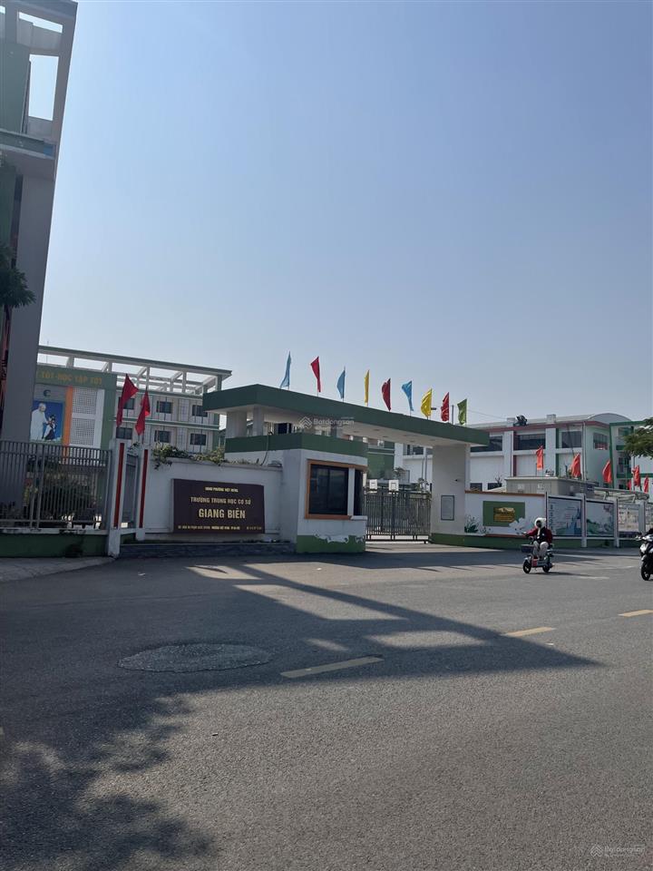 Cực ngon  đất đầu tư  giang biên  việt hưng 140m2, mt = hậu 7m, ô tô thông tránh  hơn 16 tỷ