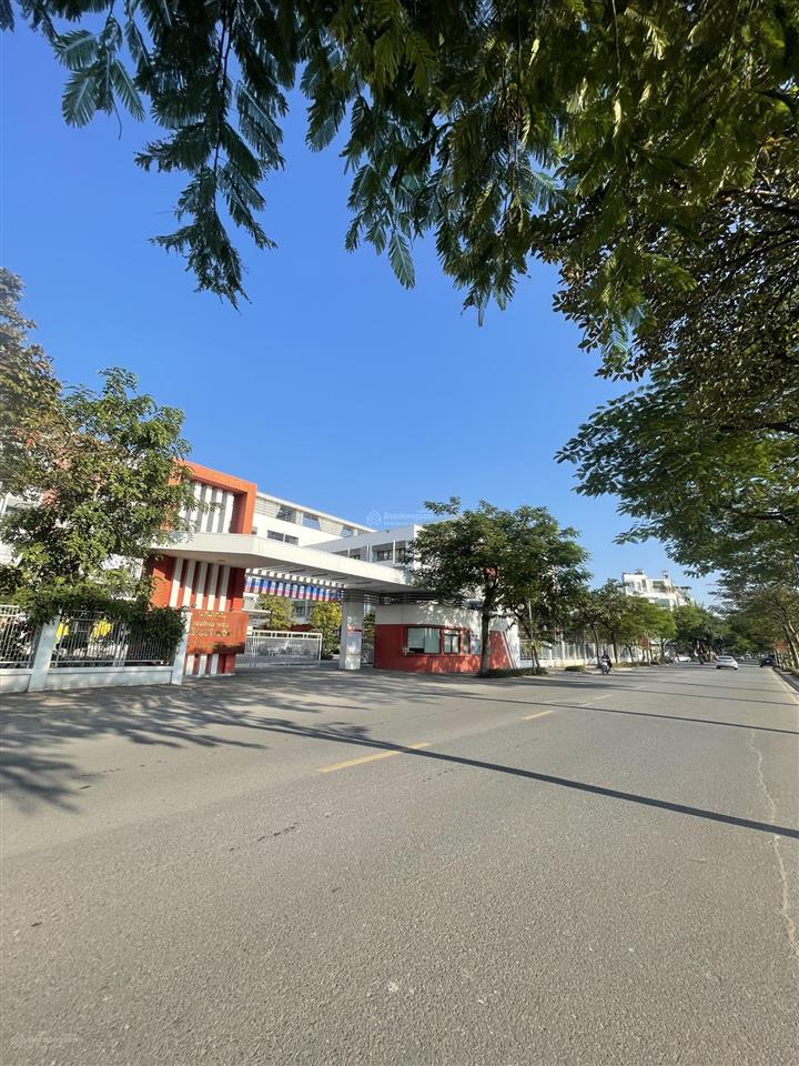 Lô đất mặt đường vỉa hè phúc lợi  66m2 mt 4m  hơn 12 tỷ