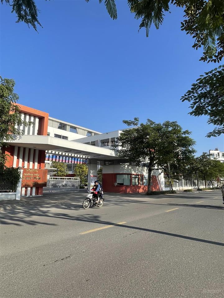 Lô đất mặt đường vỉa hè phúc lợi  66m2 mt 4m  hơn 12 tỷ